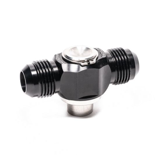 Radium Engineering 20-0811 - RAD20-0811 - Radium Engineering Nissan S13 SR20DET 10AN Male Press-Fit Valve Cover Fitting - Exhaust Side - Shipped in Europe - Tuningsupply.com