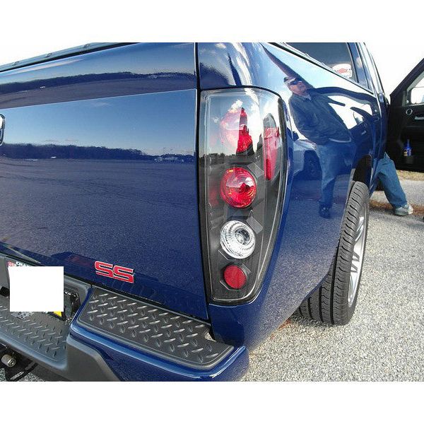 SPYDER 5001412 - SPY5001412 - Spyder Chevy Colorado 04-13/GMC Canyon 04-13 Euro Style Tail Lights Black ALT-YD-CCO04-BK - Shipped in Europe - Tuningsupply.com