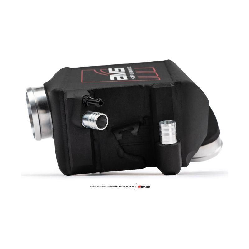 AMS AMS.47.09.0001-1 - AMSAMS.47.09.0001-1 - AMS Performance 2023+ Nissan Z VR30 Intercoolers - Shipped in Europe - Tuningsupply.com