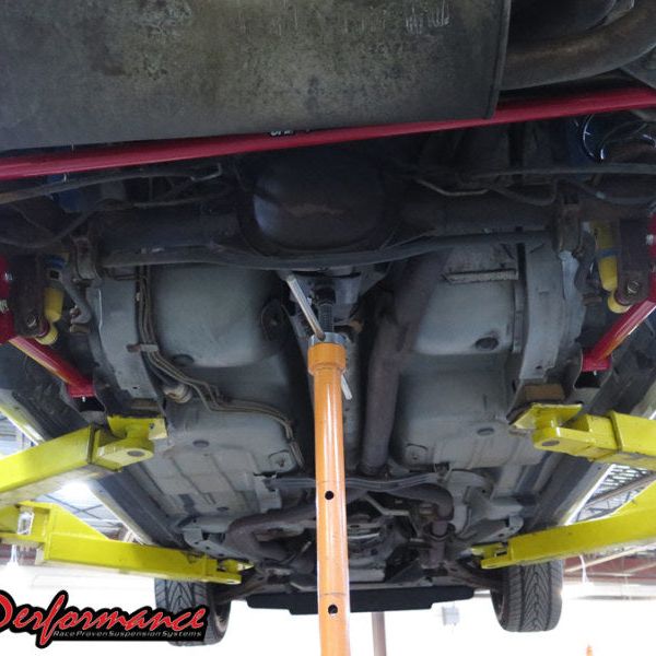 UMI Performance 201520-B - UMI201520-B - UMI Performance 82-02 GM F-Body Tubular Lower Control Arms Non-Ajustable Panhard Bar Kit - Shipped in Europe - Tuningsupply.com