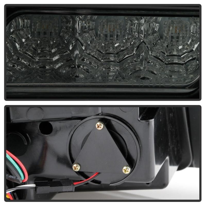 SPYDER 5085115 - SPY5085115 - Spyder 10-12 Ford Mustang Light Bar Seq Turn Signal LED Tail Lights - Smoke ALT-YD-FM10-LED-SM - Shipped in Europe - Tuningsupply.com