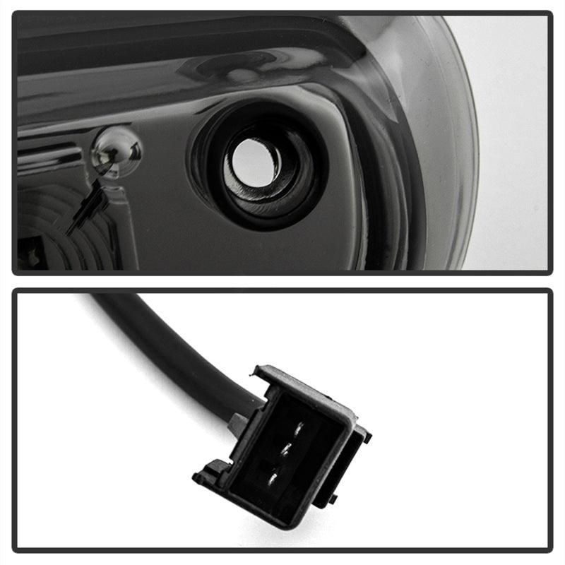 SPYDER 9032882 - SPY9032882 - xTune Chevy Silverado 07-13 / GMC Sierra 07-13 LED 3RD Brake Light - Smoked BKL-CSIL07-LED-SM - Shipped in Europe - Tuningsupply.com