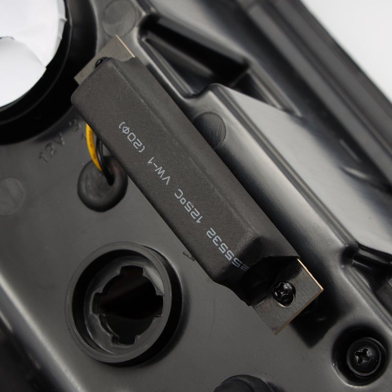 AlphaRex 680040 - ARX680040 - AlphaRex 05-15 Toyota Tacoma PRO-Series LED Tail Lights Red Smoke - Shipped in Europe - Tuningsupply.com