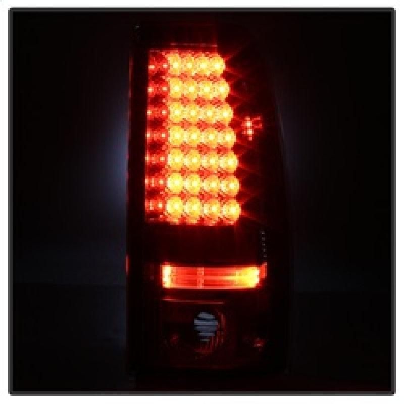 SPYDER 5001740 - SPY5001740 - Spyder Chevy Silverado 1500 03-06 (Not Fit Stepside)LED Tail Lights Red Clear ALT-YD-CS03-LED-RC - Shipped in Europe - Tuningsupply.com