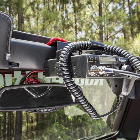 Rugged Ridge 13551.07 - RUG13551.07 - Rugged Ridge CB Radio Mount Windshield 03-06 Jeep Wrangler TJ/LJ - Shipped in Europe - Tuningsupply.com
