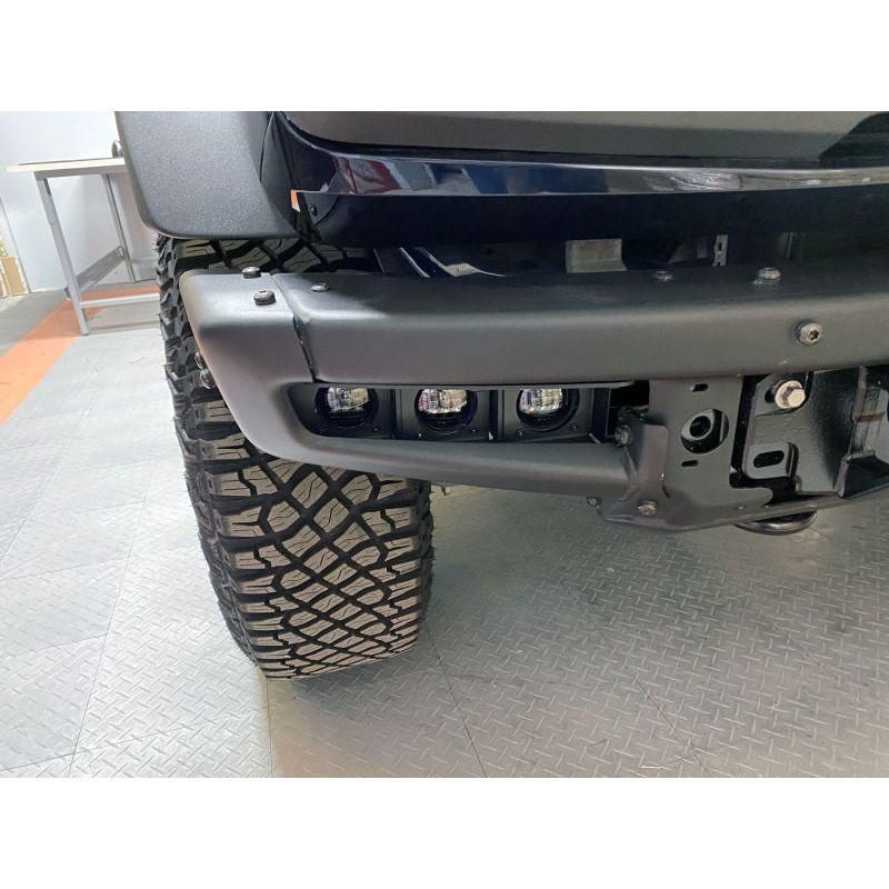 ORACLE Lighting 5890-001 - ORL5890-001 - ORACLE Lighting 21-22 Ford Bronco Triple LED Fog Light Kit for Steel Bumper - White - Shipped in Europe - Tuningsupply.com