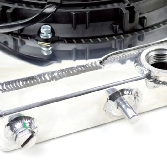 CSF 7075 - CSF7075 - CSF 96-07 Mitsubishi Evo 4/5/6/7/8/9 Full-Slim Radiator w/12in Fan & Shroud/-16AN & Slip On Fitting - Shipped in Europe - Tuningsupply.com