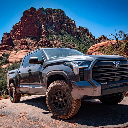 ICON 58671 - ICO58671 - ICON 22+ Toyota Tundra 2.5 EXP Front Coilover Shock - Shipped in Europe - Tuningsupply.com