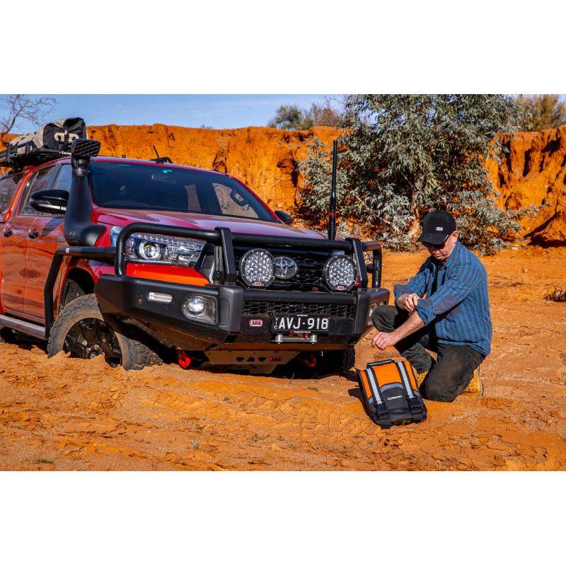 ARB RK12A - ARBRK12A - ARB Weekender Recovery Kit Incl 17600lb Recovery Strap/4.75T Shackles - Shipped in Europe - Tuningsupply.com