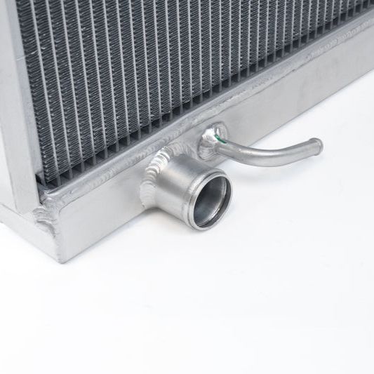 CSF 7212 - CSF7212 - CSF 95-04 Toyota Tacoma (2.7/3.4L) Heavy Duty All-Aluminum Radiator - Shipped in Europe - Tuningsupply.com