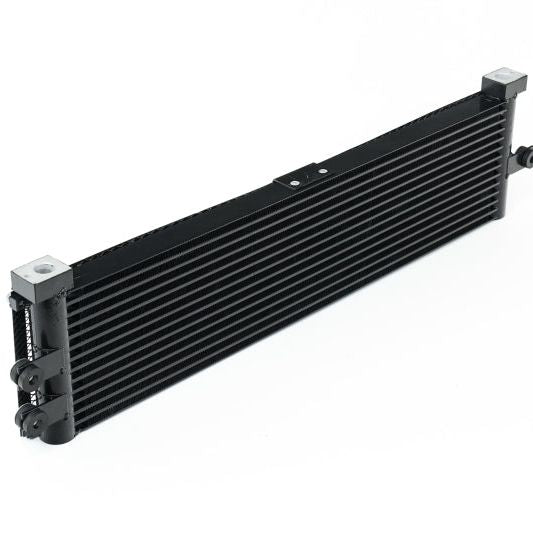 CSF 8220 - CSF8220 - CSF BMW F8X M3/M4/M2C Engine Oil Cooler w/ Rock Guard - Shipped in Europe - Tuningsupply.com