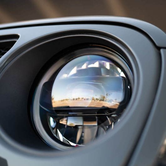 DV8 Offroad HLCJL-02 - DVEHLCJL-02 - DV8 Offroad 18-22 Jeep Gladiator Wrangler LED Projector Headlights - Shipped in Europe - Tuningsupply.com