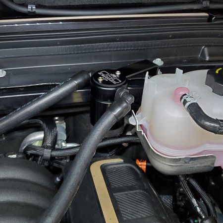 J&L 3072P-B - JLT3072P-B - J&L 2021-2025 Jeep Wrangler 392 Oil Separator 3.0 Passenger Side - Black Anodized - Shipped in Europe - Tuningsupply.com