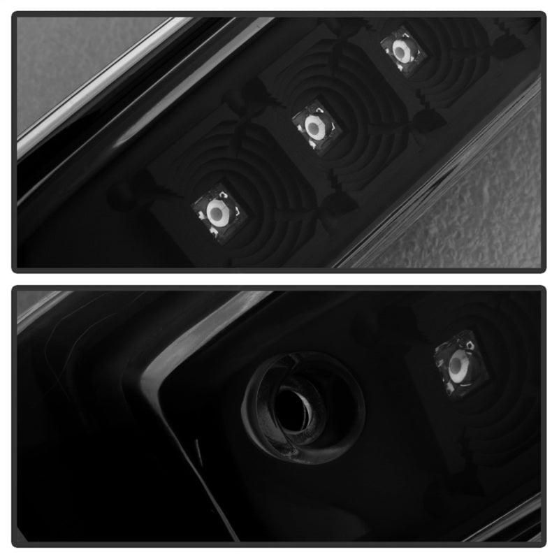 SPYDER 9037443 - SPY9037443 - xTune Chevy Silverado 07-13 / GMC Sierra 07-13 LED 3RD Brake Light - Black BKL-CSIL07-LED-BK - Shipped in Europe - Tuningsupply.com