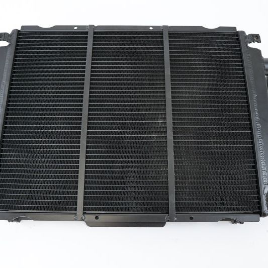 CSF 7205 - CSF7205 - CSF Ferrari F355 High Performance All-Aluminum Radiator - Right - Shipped in Europe - Tuningsupply.com