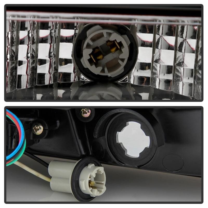 SPYDER 5086716 - SPY5086716 - Spyder 05-09 Ford Mustang (Red Light Bar) LED Tail Lights - Black ALT-YD-FM05V3-RBLED-BK - Shipped in Europe - Tuningsupply.com