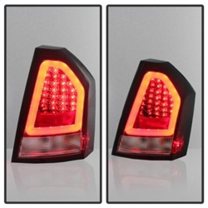 SPYDER 5083395 - SPY5083395 - Spyder Chrysler 300C 08-10 V2 Light Bar LED Tail Lights - Red Clear ALT-YD-C308V2-LED-RC - Shipped in Europe - Tuningsupply.com