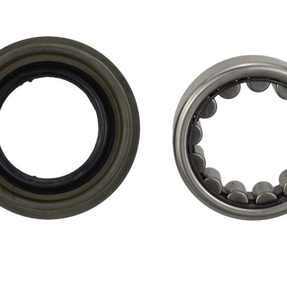 Ford Racing M-1225-B1 - FRPM-1225-B1 - Ford Racing 8.8in Axle Bearing and Seal Kit - Shipped in Europe - Tuningsupply.com