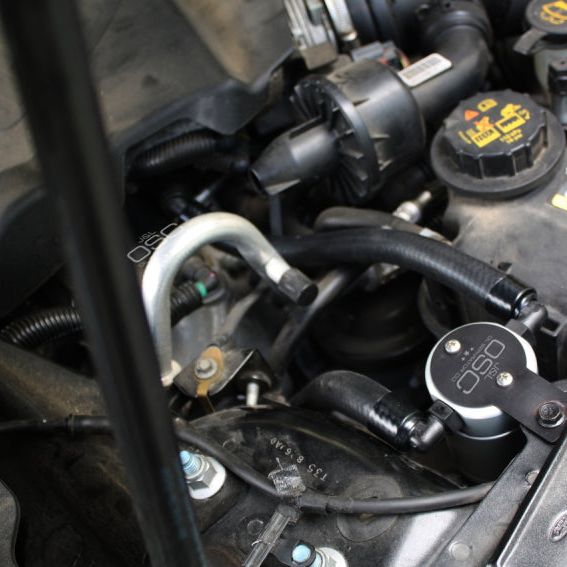 J&L 3023P-C - JLT3023P-C - J&L 10-18 Ford Taurus Sho EcoBoost V6 Passenger Side Oil Separator 3.0 - Clear Anodized - Shipped in Europe - Tuningsupply.com