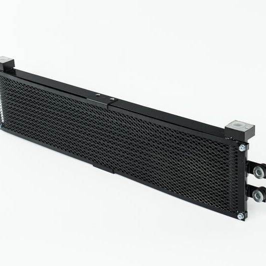 CSF 8220 - CSF8220 - CSF BMW F8X M3/M4/M2C Engine Oil Cooler w/ Rock Guard - Shipped in Europe - Tuningsupply.com