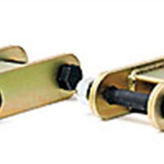 Fabtech FTS2096 - FABFTS2096 - Fabtech 95.5-04 Toyota Tacoma 2WD 5 Lug Rear Shackle Kit - Shipped in Europe - Tuningsupply.com