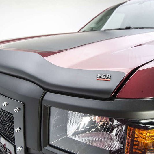EGR 301585 - EGR301585 - EGR 14+ GMC Sierra Superguard Hood Shield - Matte (301585) - Shipped in Europe - Tuningsupply.com