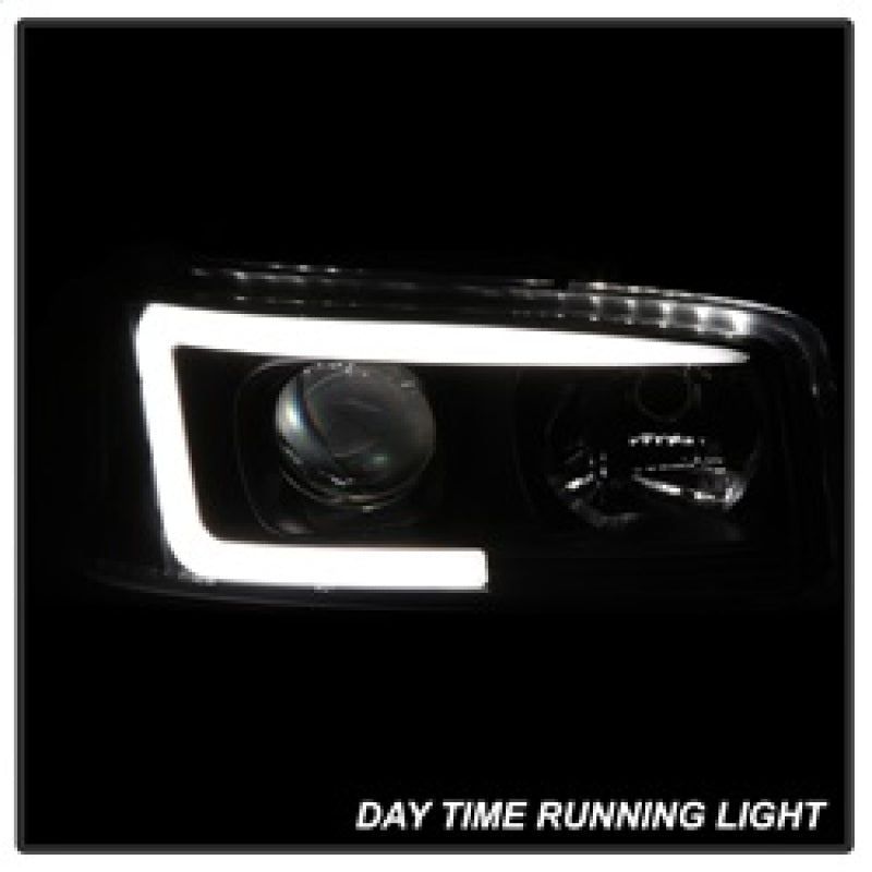 SPYDER 5084521 - SPY5084521 - Spyder GMC Sierra 1500/2500/3500 99-06 V2 Projector Headlights - DRL - Black PRO-YD-CDE00V2-LB-BK - Shipped in Europe - Tuningsupply.com