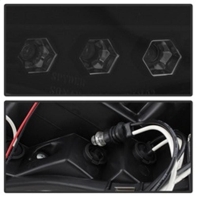 SPYDER 5078384 - SPY5078384 - Spyder Dodge Ram 1500 02-05 03-05 Projector Headlights LED Halo LED Blk Smke PRO-YD-DR02-HL-BSM - Shipped in Europe - Tuningsupply.com