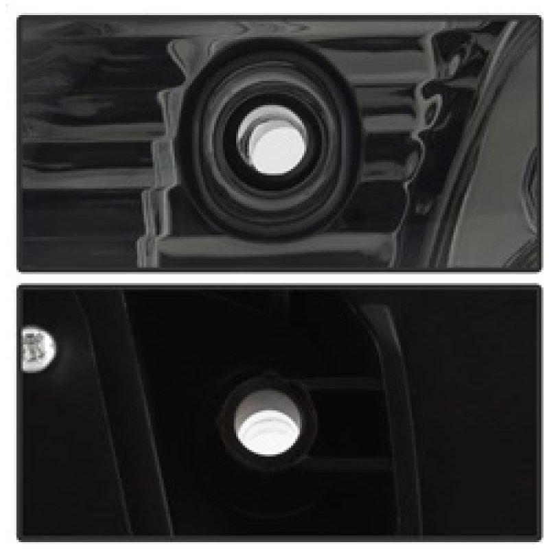 SPYDER 9037528 - SPY9037528 - xTune 14-16 Chevrolet Silverado 1500 LED 3rd Brake Light - Smoke (BKL-CSIL14-LED-SM) - Shipped in Europe - Tuningsupply.com