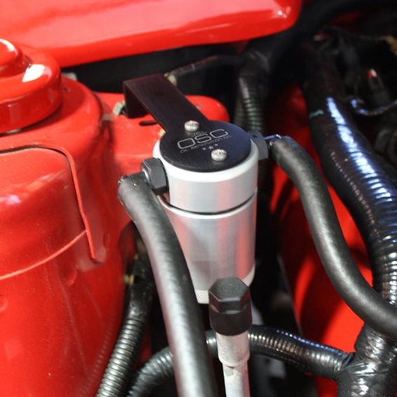 J&L 3013P-C - JLT3013P-C - J&L 05-10 Ford Mustang GT/Bullitt/Saleen Passenger Side Oil Separator 3.0 - Clear Anodized - Shipped in Europe - Tuningsupply.com