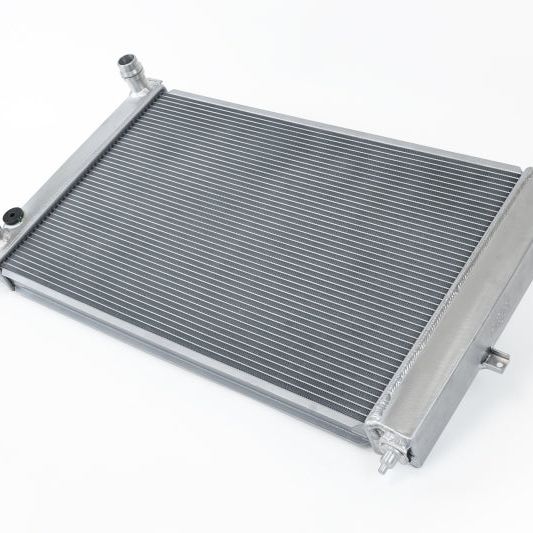 CSF 7204 - CSF7204 - CSF Audi B5 A4 1.8T High Performance All Aluminum Radiator - Shipped in Europe - Tuningsupply.com