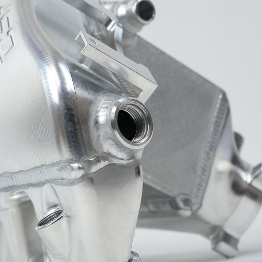 CSF 8233B - CSF8233B - CSF BMW M2/M3/M4 S58 Comp & Non-Comp (G8X) Charge-Air Cooler Manifold - Thermal Dispersion Black - Shipped in Europe - Tuningsupply.com