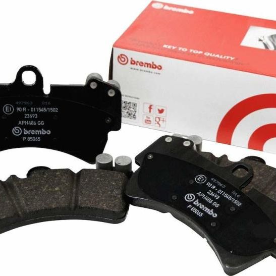 Brembo OE P06101 - BREP06101 - Brembo 18-20 BMW 530e/16-22 740i/16-19 750i/20-23 840i Premium Low-Met OE Equivalent Pad - Rear - Shipped in Europe - Tuningsupply.com