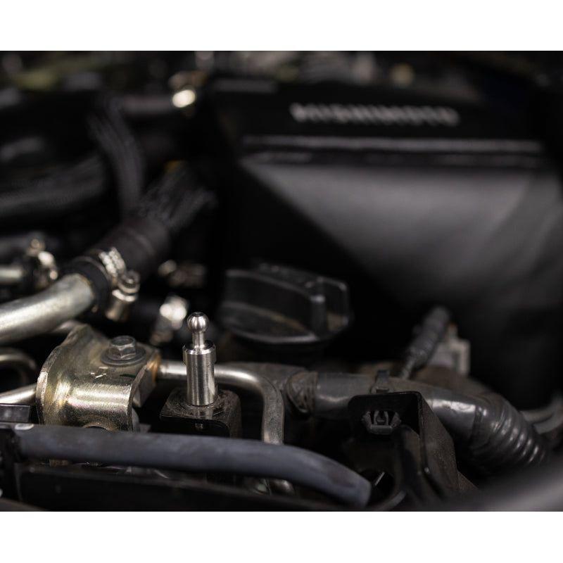 Mishimoto MMINT-Q50-16 - MISMMINT-Q50-16 - Mishimoto 2016+ Infiniti Q50/60 3.0T Performance Air-To-Water Intercooler Kit - Shipped in Europe - Tuningsupply.com