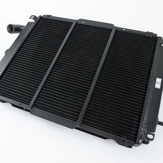 CSF 7205 - CSF7205 - CSF Ferrari F355 High Performance All-Aluminum Radiator - Right - Shipped in Europe - Tuningsupply.com