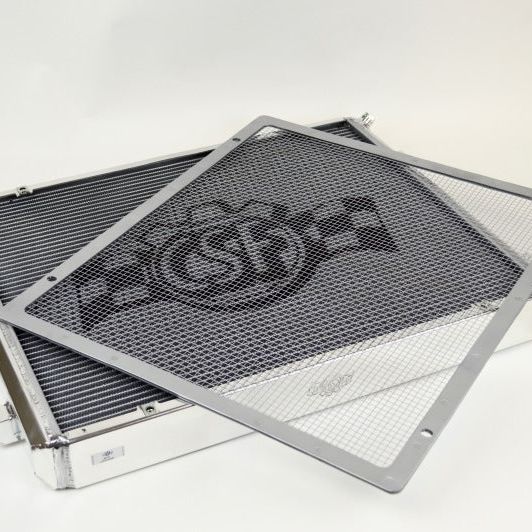 CSF 8075 - CSF8075 - CSF 2014+ BMW M3/M4 (F8X) Front Mount Heat Exchanger w/Rock Guard - Shipped in Europe - Tuningsupply.com
