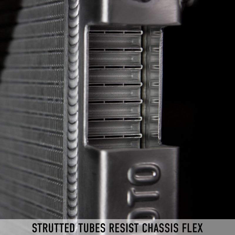 Mishimoto MMRAD-JL-18 - MISMMRAD-JL-18 - Mishimoto 2018+ Jeep Wrangler JL Performance Aluminum Radiator - Shipped in Europe - Tuningsupply.com