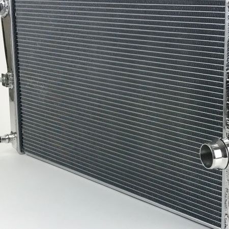 CSF 7078 - CSF7078 - CSF 15-18 BMW M2 (F87) / 12-16 BMW M235i/M235ix Radiator - Shipped in Europe - Tuningsupply.com