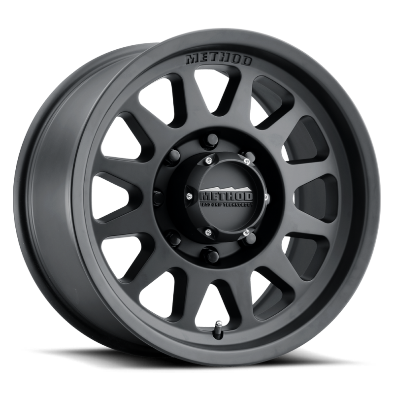 Method MR704 HD 17x9 18mm Offset 8x6.5 130.81mm CB Matte Black Wheel-tuningsupply.com