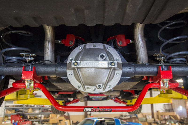 

UMI Performance 301417-R - UMI301417-R - UMI Performance 78-88 GM G-Body Adjustable Upper & Lower Control Arm Kit - Shipped in Europe - Tuningsupply.com
