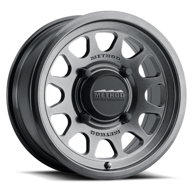 
  

Method Wheels  - MRWMR414570121243 - Method MR414 Bead Grip 15x7 / 4+3/13mm Offset / 5x4.5 / 76mm CB Graphite Wheel - Shipped in Europe - Tuningsupply.com

