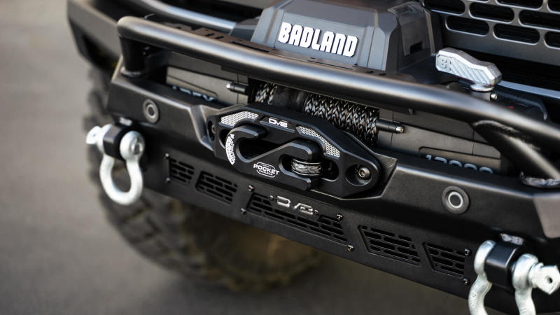 

DV8 Offroad  - DVEFBBR-05 - DV8 Offroad 21-23 Ford Bronco Spec Series Front Bumper - Shipped in Europe - Tuningsupply.com
