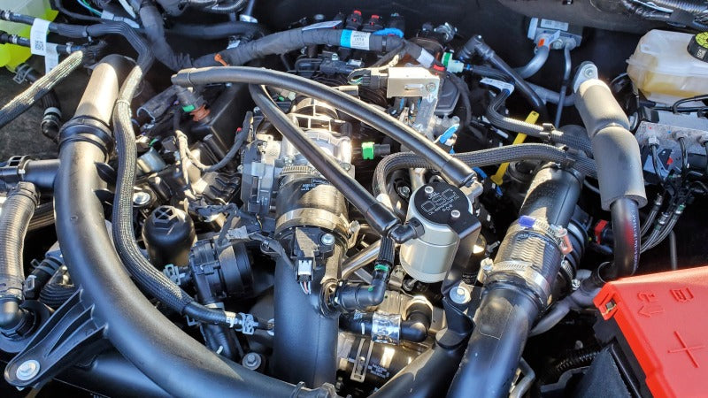 

J&L 3099P-C - JLT3099P-C - J&L 24-25 Ford Ranger 2.7L EcoBoost PCV Side Clear Anodized - Shipped in Europe - Tuningsupply.com
