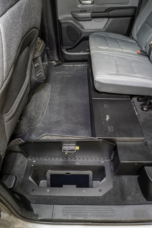 
    

Tuffy Products 357-01 - TFY357-01 - Tuffy Infloor Lid W/ Keyed Lock For Ram Trucks Crew Cab - Shipped in Europe - Tuningsupply.com

  