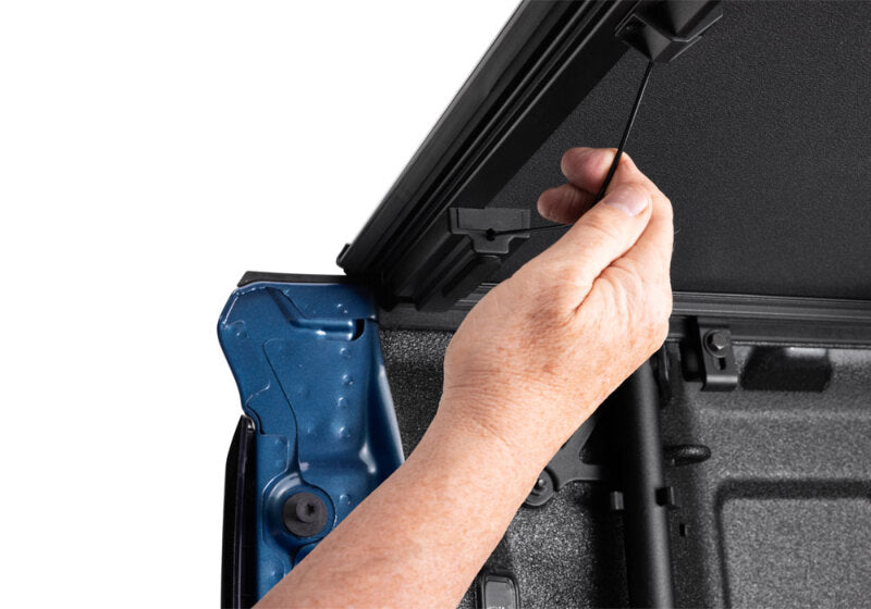 

BAK  - BAK448120 - BAK 14-18 Chevy Silverado 1500 / 15-20 Silverado 2500/3500 5ft 8in Bed BAKFlip MX4 Matte Finish - Shipped in Europe - Tuningsupply.com
