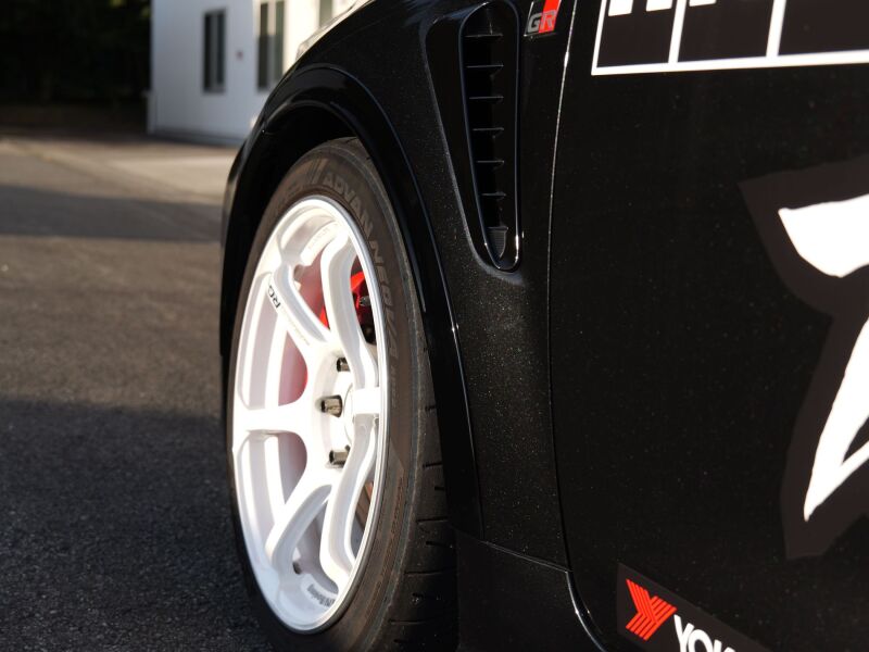 

HKS 53004-AT036 - HKS53004-AT036 - HKS GR COROLLA GZEA14H Fender Molding - Shipped in Europe - Tuningsupply.com
