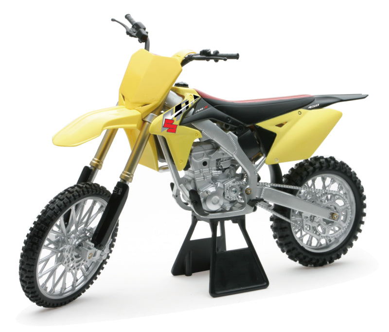 New Ray Toys Suzuki RM-Z450 Dirt Bike/ Scale - 1:6-tuningsupply.com