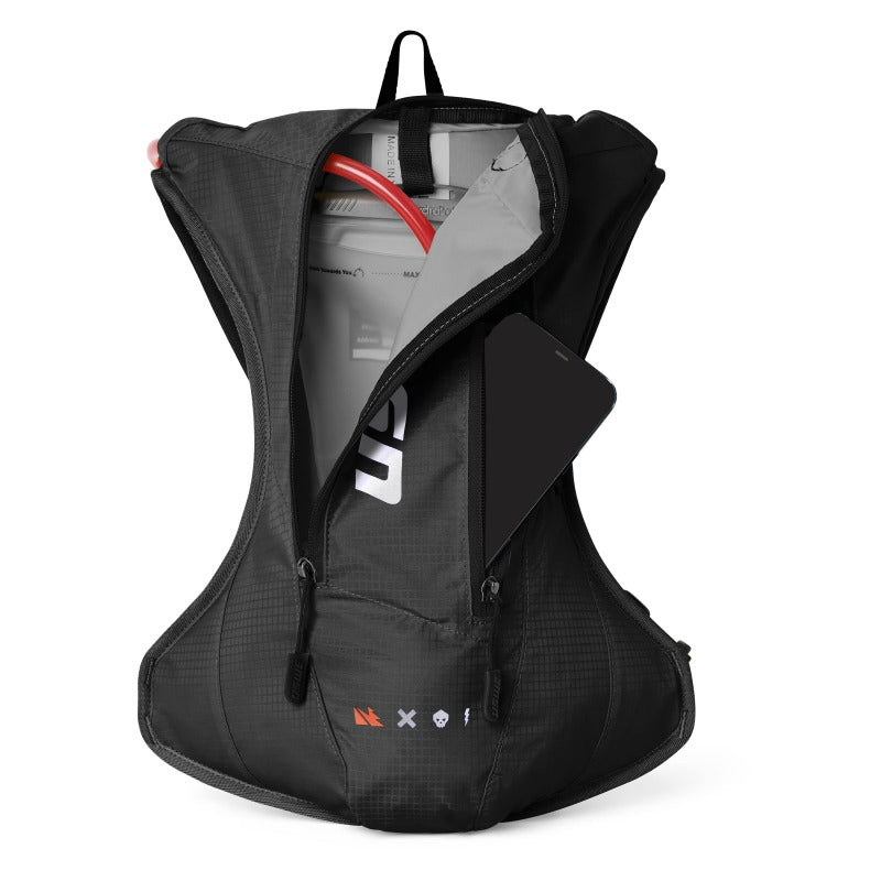 

USWE 5204077001 - USW5204077001 - USWE Outlander Moto Hydration Pack 4L - Black - Shipped in Europe - Tuningsupply.com
