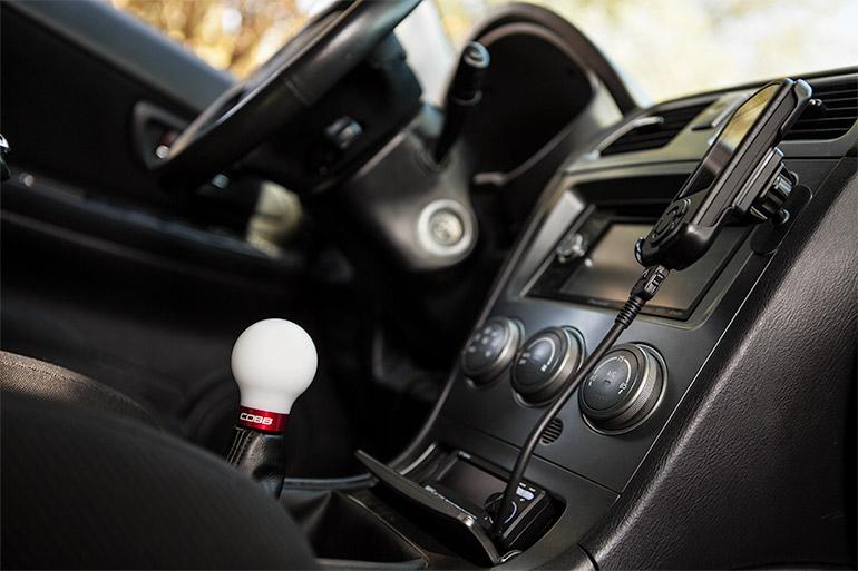
  

COBB  - COBB211350-W-RD - Cobb Subaru 5-Speed COBB Knob - White w/ Race Red - Shipped in Europe - Tuningsupply.com

