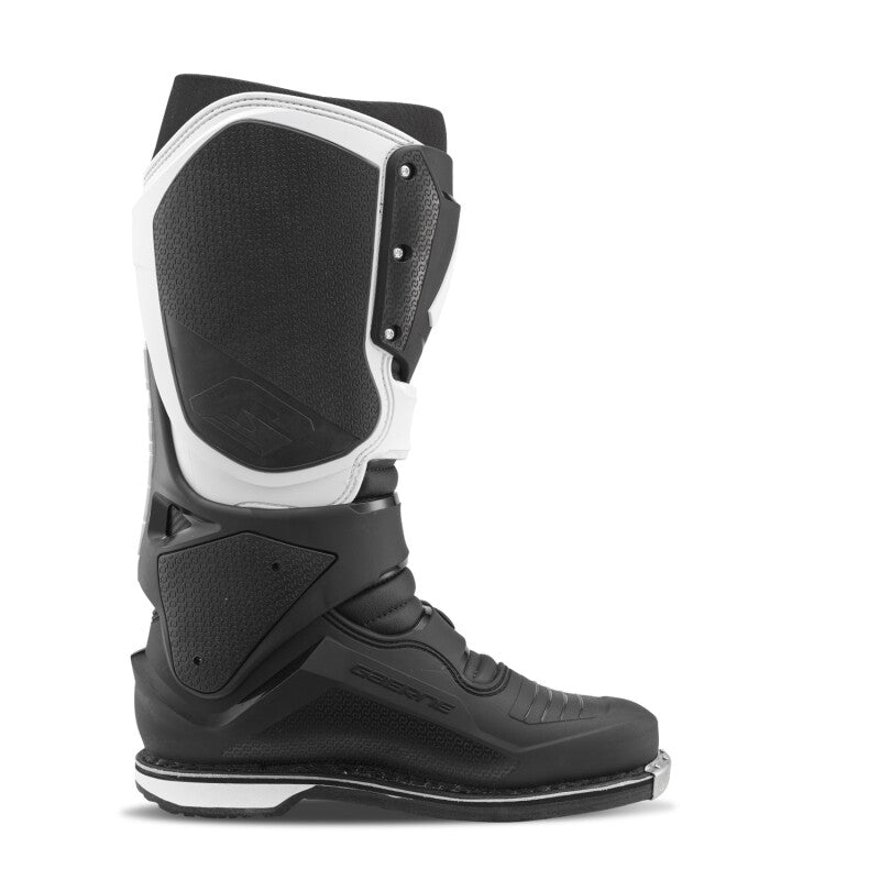 Gaerne SG22 Boot Black/White Size - 10-tuningsupply.com